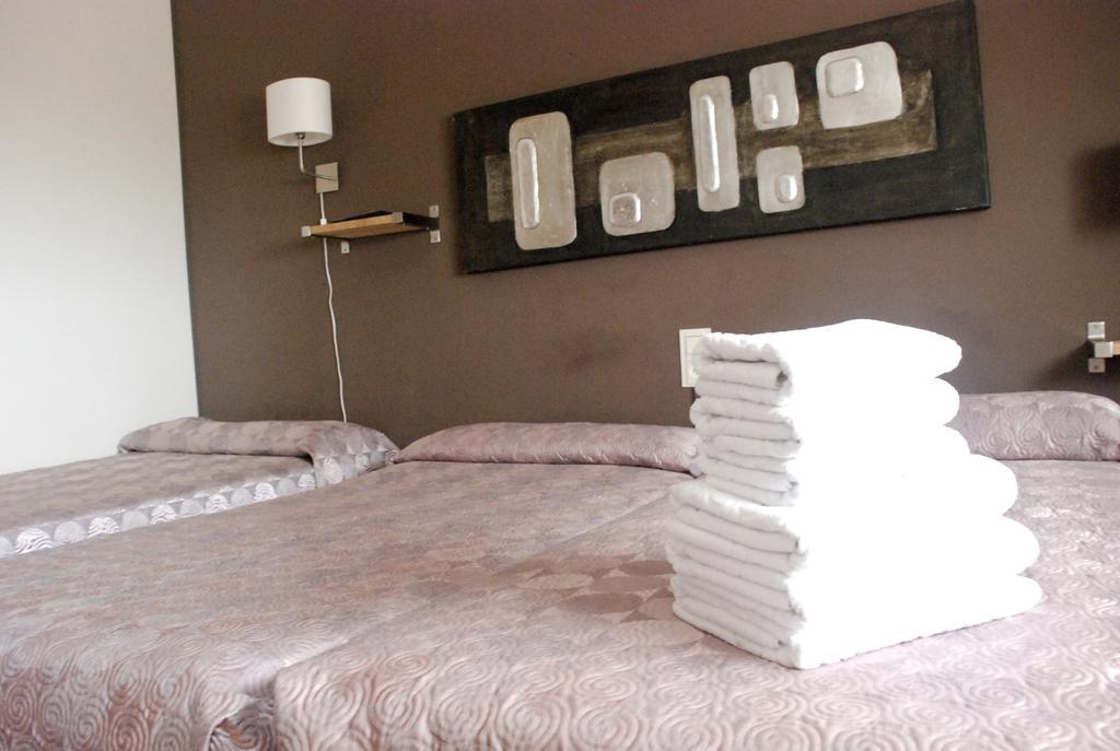 Hostal Delgado Benabarre Extérieur photo